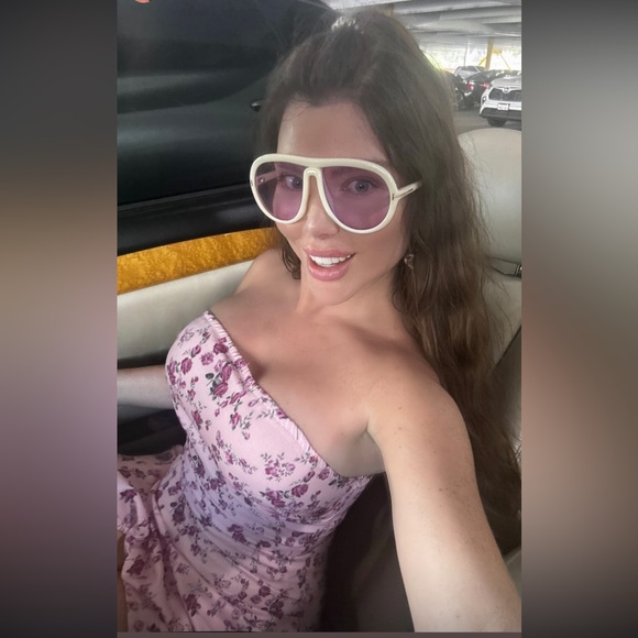 𝑀𝑒𝑒𝓉 𝓎𝑜𝓊𝓇 𝒫𝑜𝓈𝒽𝑒𝓇, 𝒥𝒶𝒸𝓆𝓊𝑒𝓁𝒾𝓃𝑒 - Picture 14 of 15